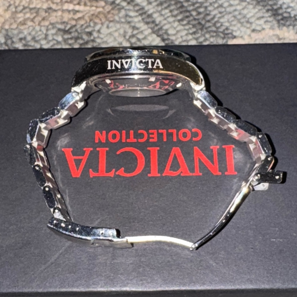 Invicta Grand Diver Black and Silver Watch Automatic
